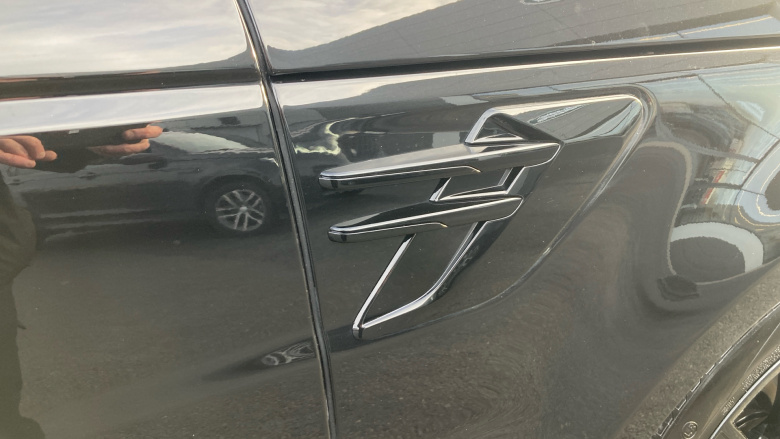 Land Rover Range Rover Sport 2.0 P400e HSE Dynamic Black 5dr Auto Estate